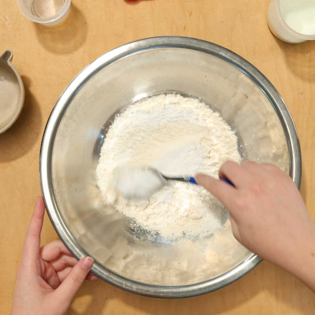 Mix flour, baking powder, salt